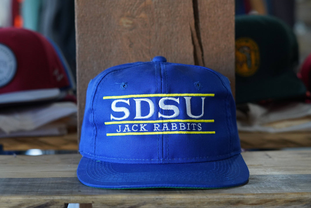90s Dead-stock South Dakota State Double Line Snapback - West Block Vintage